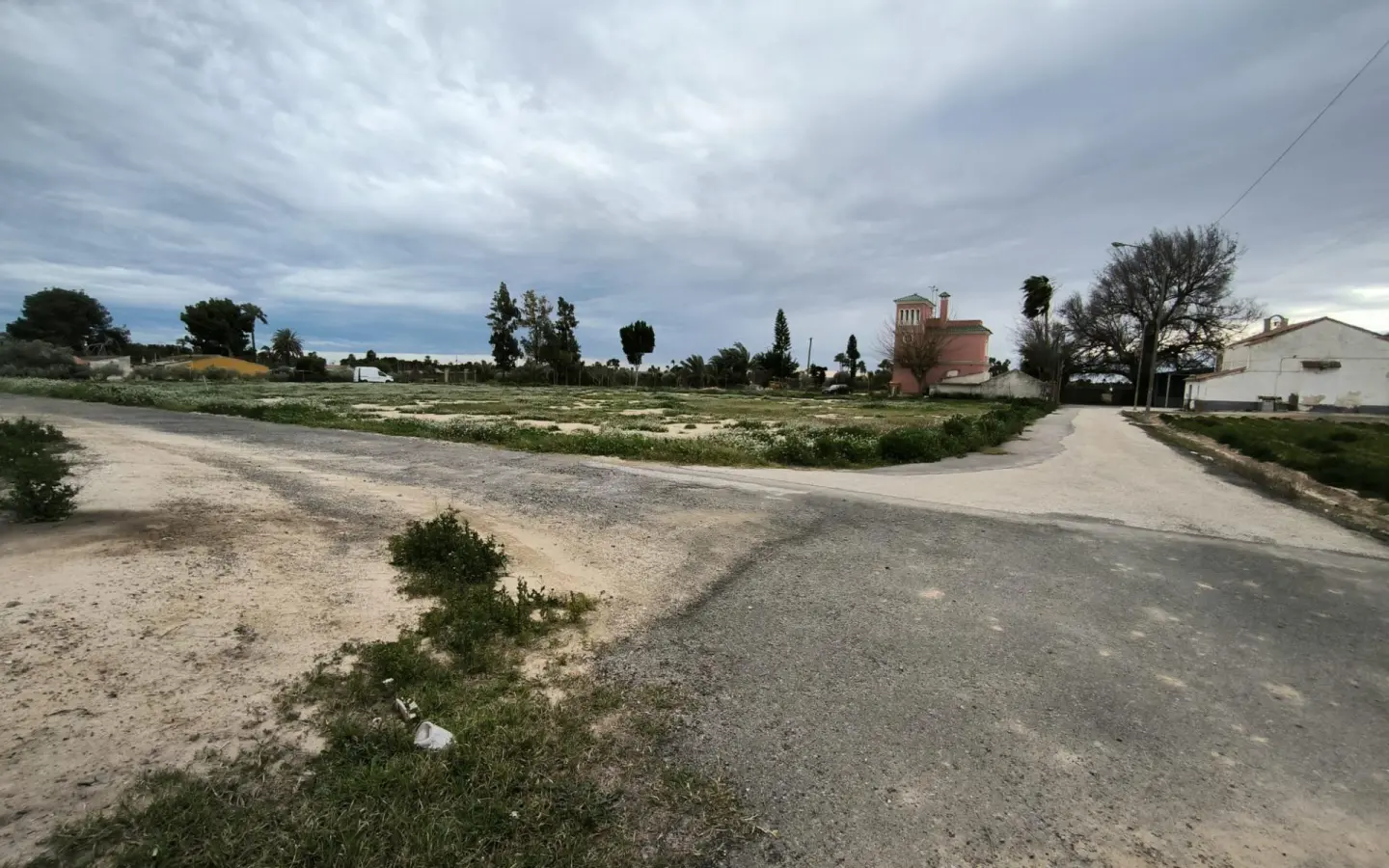 Country Land In Elche Pedanias, Spain (4.037 M² Plot)