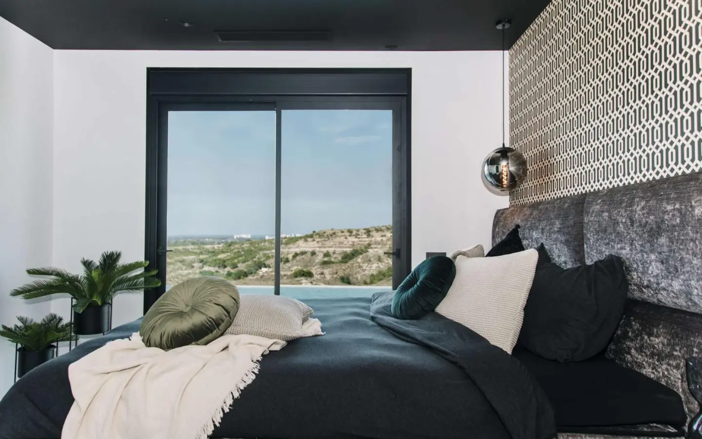 3-bedroom Villa In Rojales, Spain (236 M²)