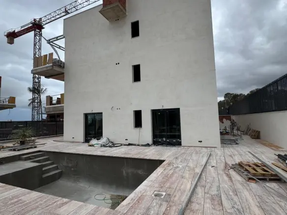 2-bedroom Penthouse In Finestrat, Spain (73 M²)