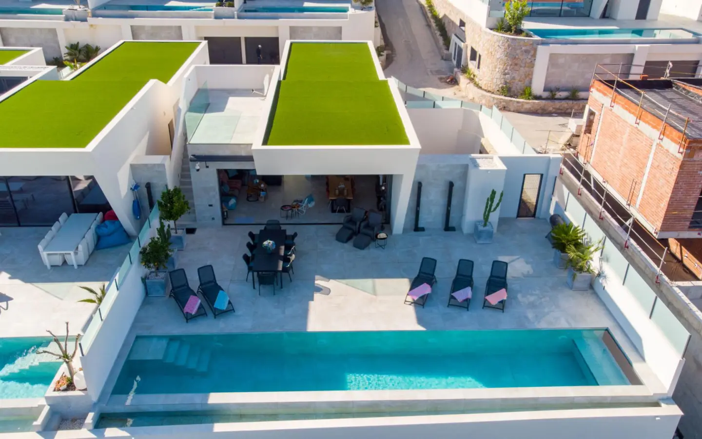 3-bedroom Villa In Rojales, Spain (236 M²)