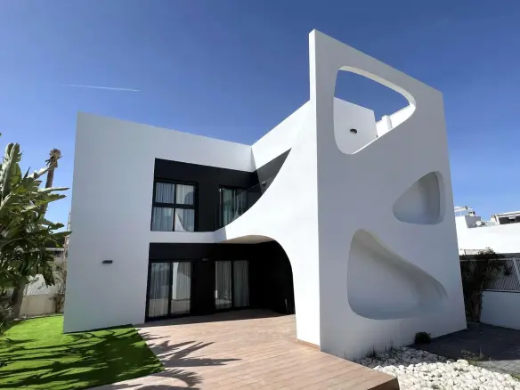 3-bedroom Villa In Rojales, Spain (115 M²)