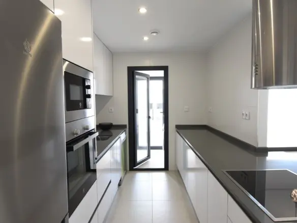 3-bedroom Penthouse In San Miguel De Salinas, Spain (96 M²)