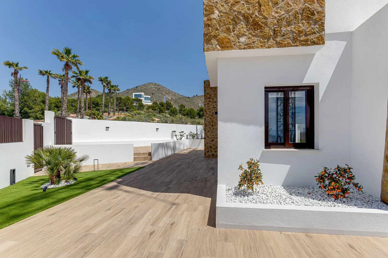 3-bedroom Villa In Finestrat, Spain (202 M²)