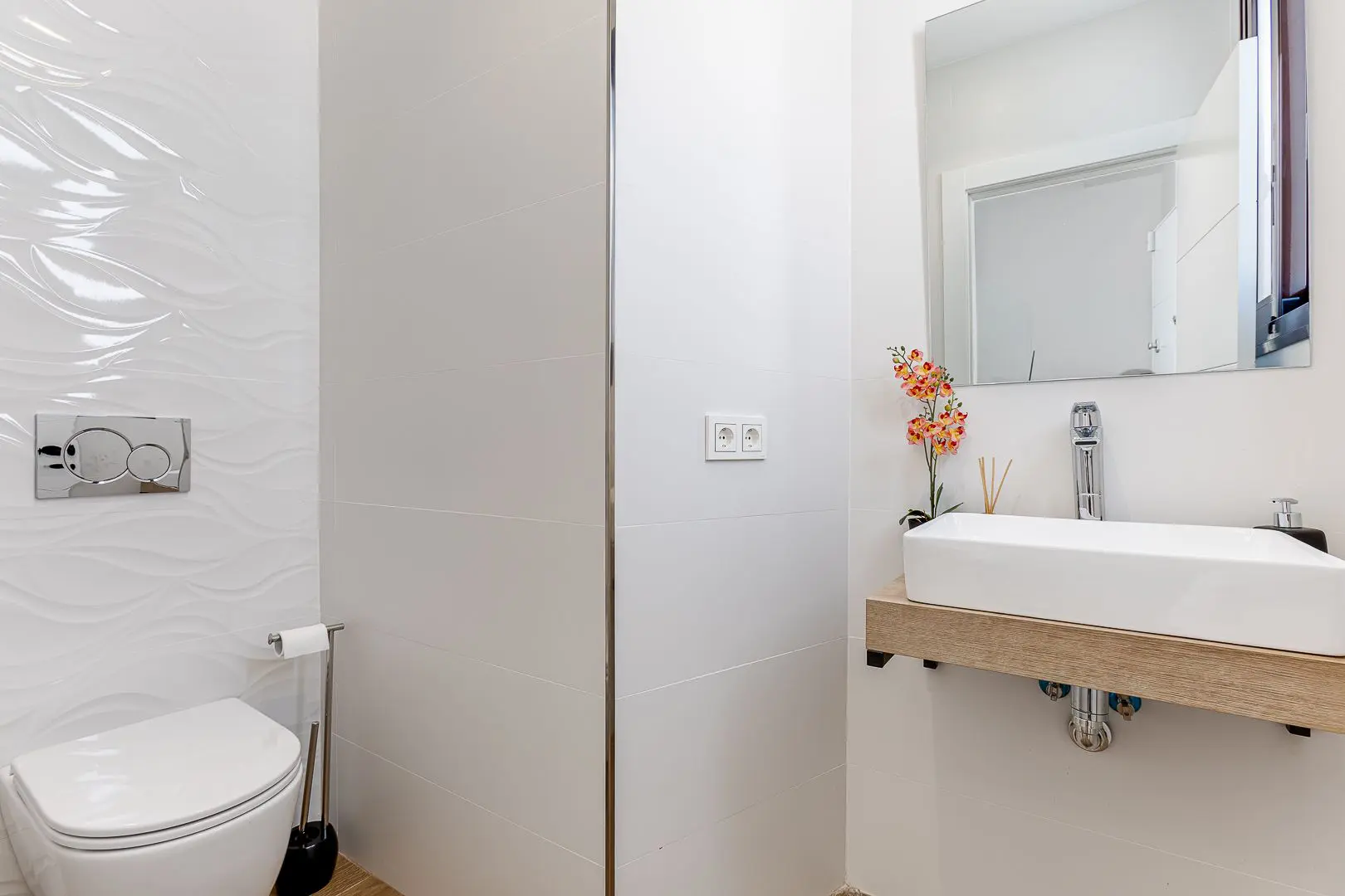 3-bedroom Villa In Finestrat, Spain (202 M²)