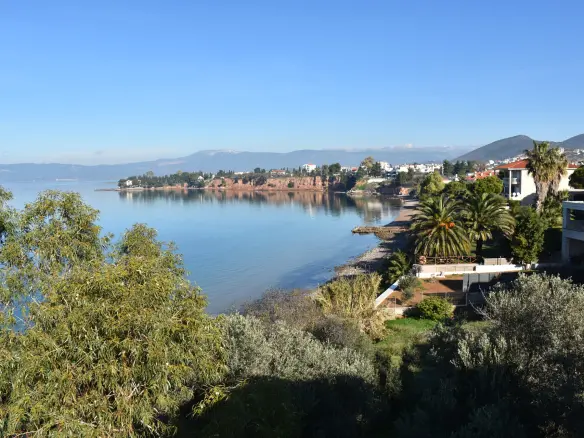 Flat In Greece (1.406 M²)