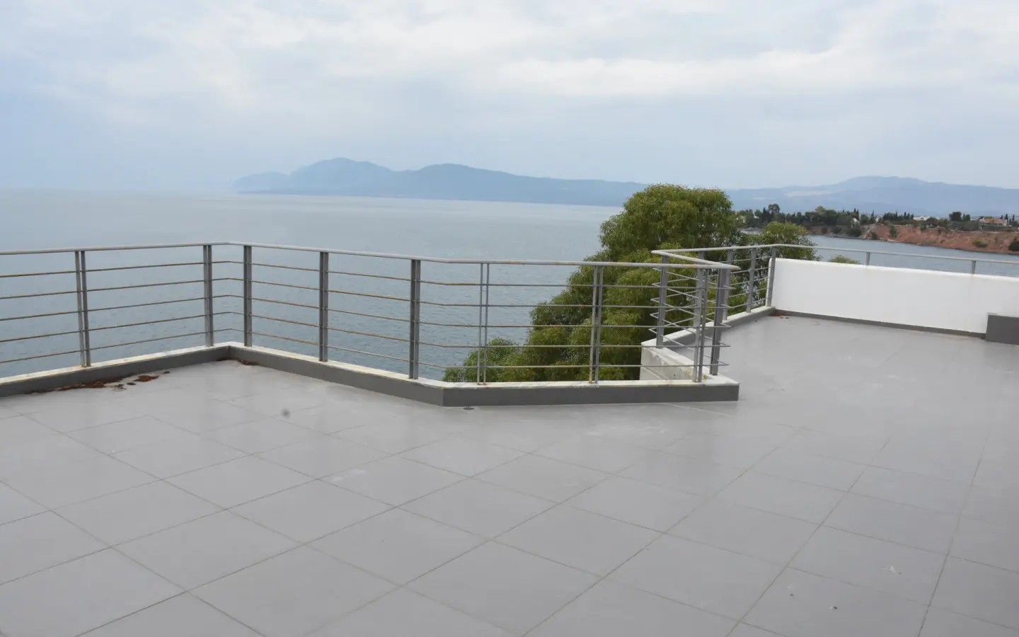 Flat In Greece (1.406 M²)