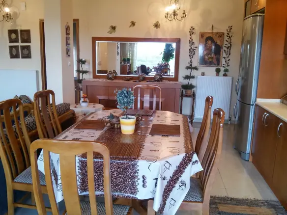 3-bedroom Flat In Easts Olimpos, Greece (99 M²)