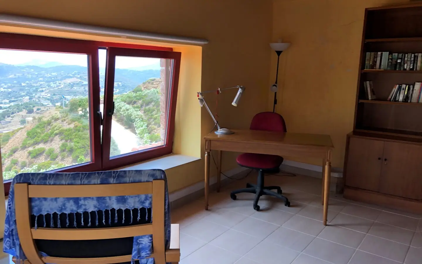 Business In Greece (402 M²)