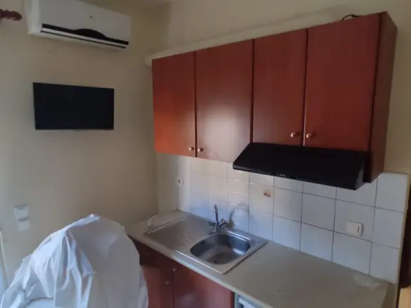 14-bedroom Hotel In Katerini, Greece (480 M²)