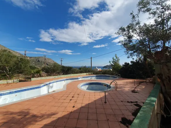 5-bedroom Detached House In Agios Nikolaos, Greece (260 M²)