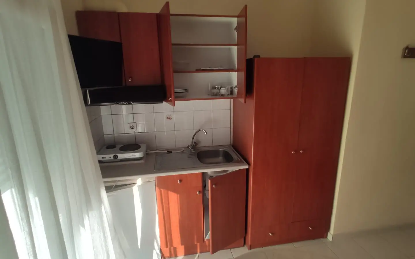 14-bedroom Hotel In Katerini, Greece (480 M²)
