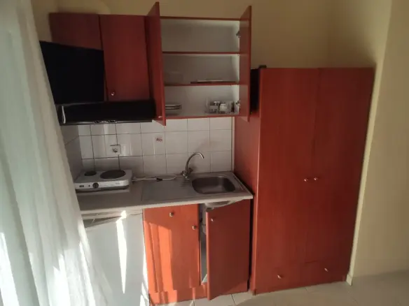 14-bedroom Hotel In Katerini, Greece (480 M²)