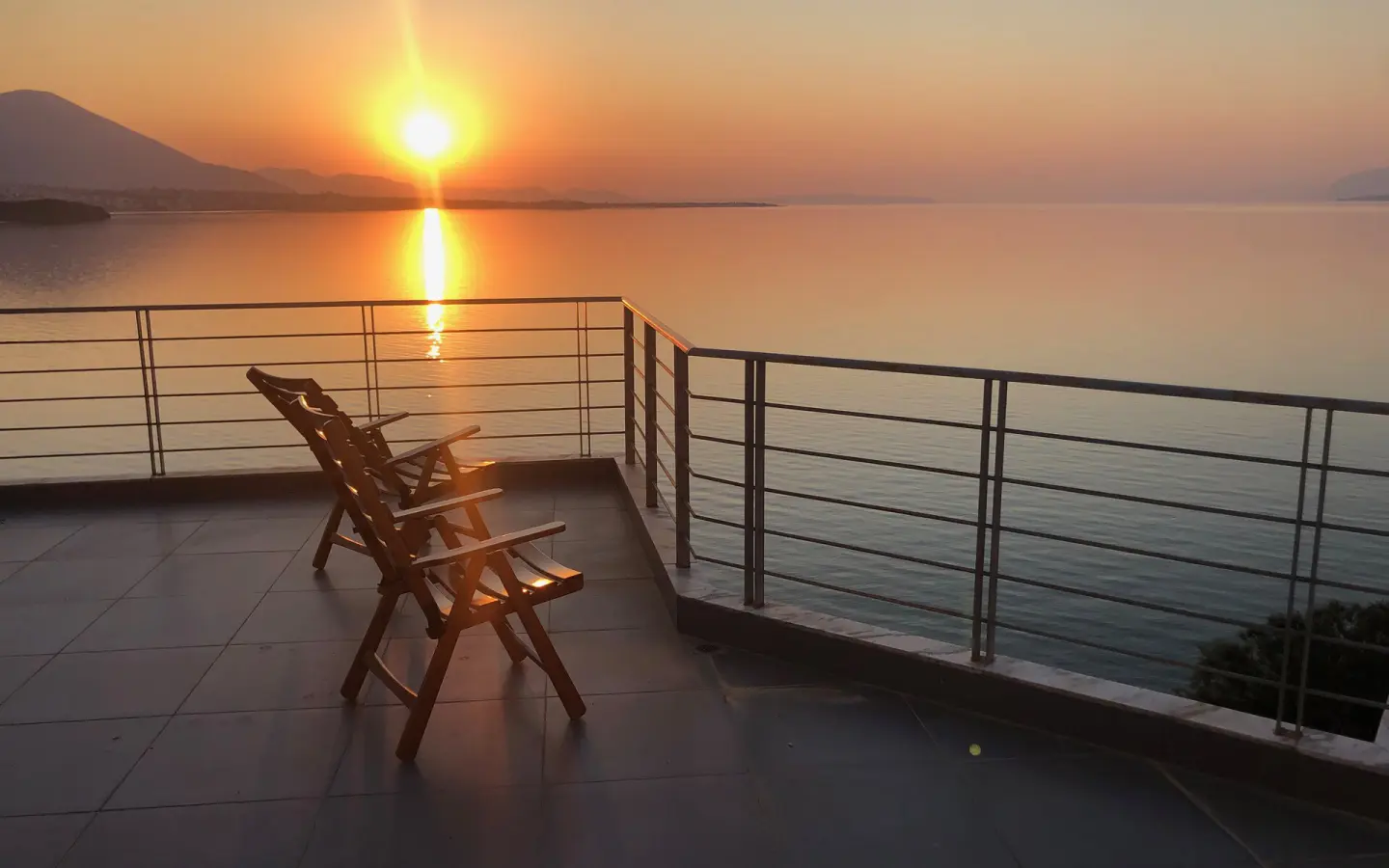 Flat In Greece (1.406 M²)