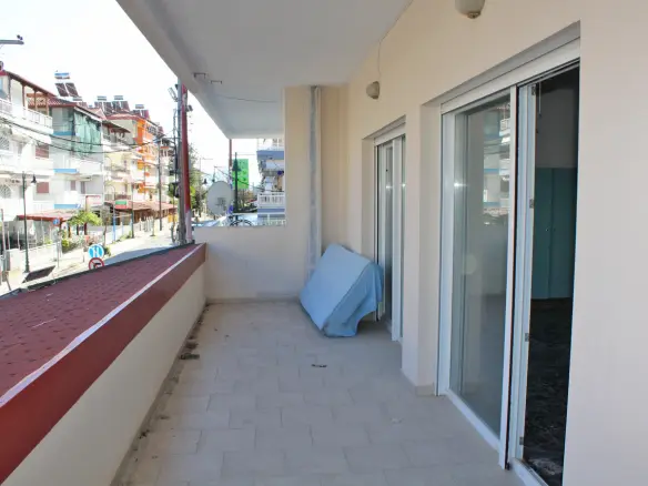 9-bedroom Hotel In Katerini, Greece (300 M²)