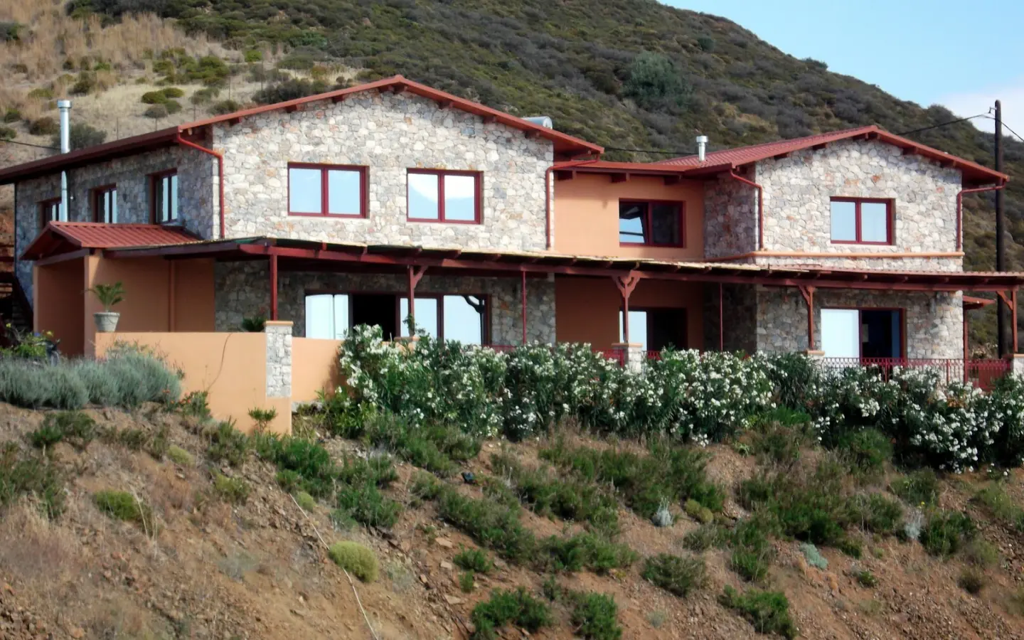 Business In Greece (402 M²)