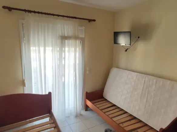 14-bedroom Hotel In Katerini, Greece (480 M²)