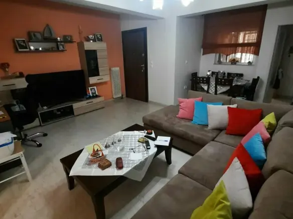 Flat In Greece (73 M²)