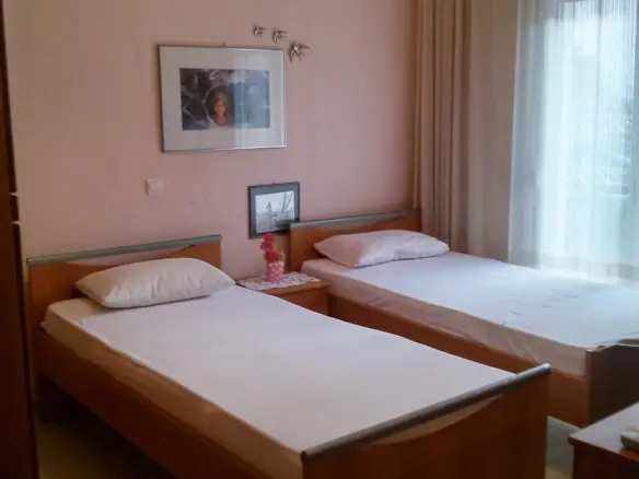 3-bedroom Flat In Easts Olimpos, Greece (99 M²)