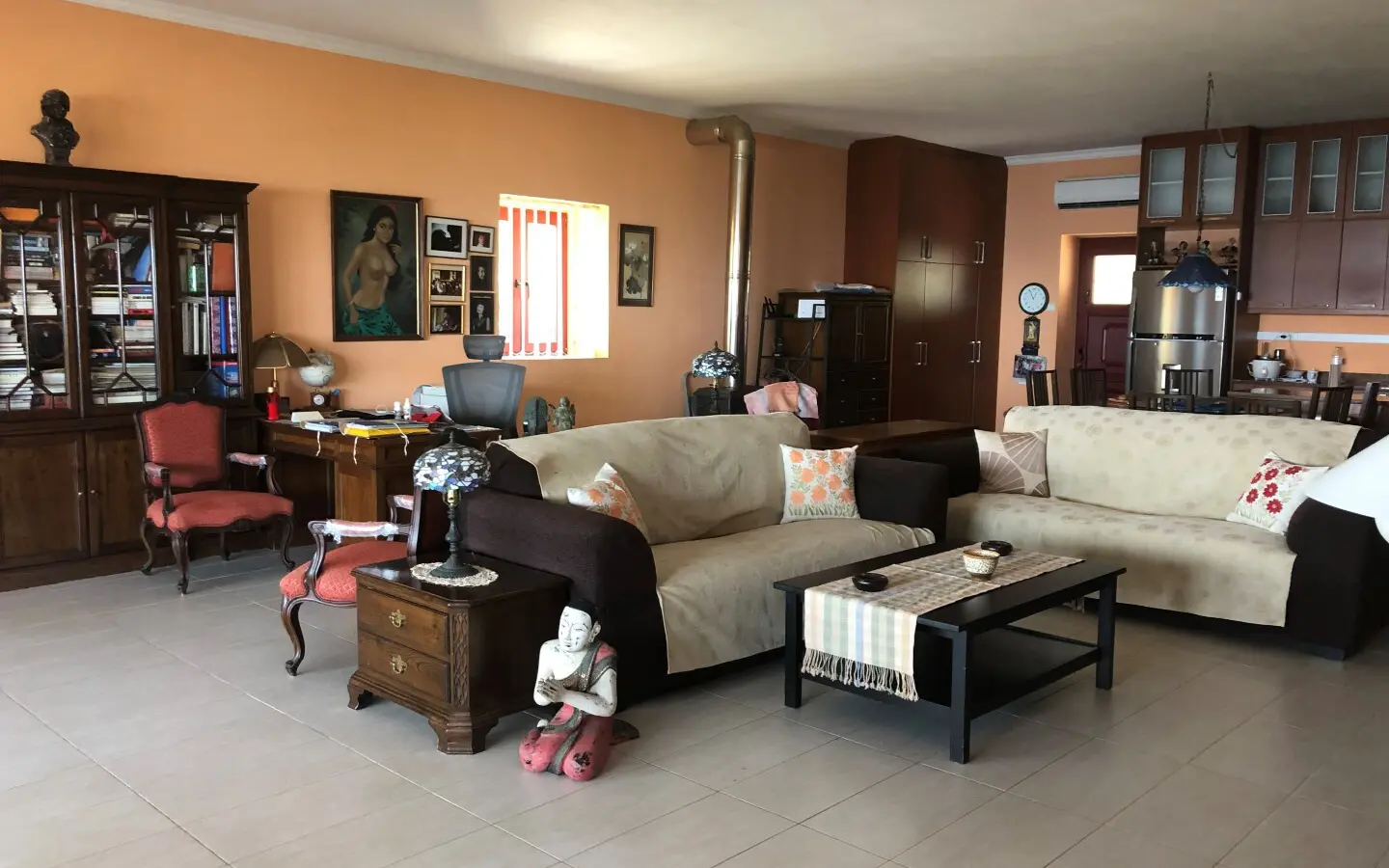 Business In Greece (402 M²)