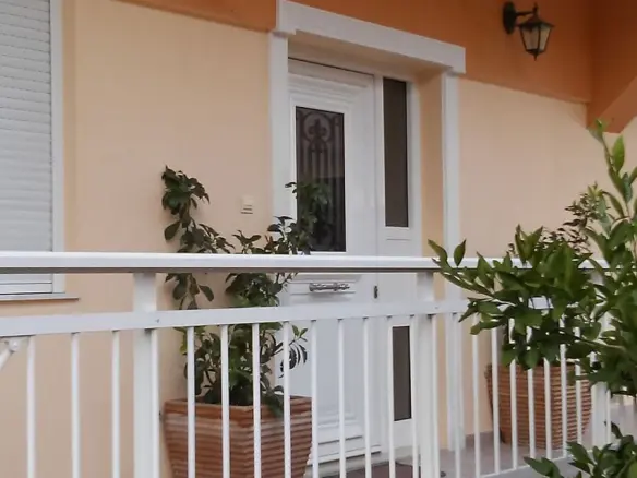 3-bedroom Flat In Easts Olimpos, Greece (99 M²)