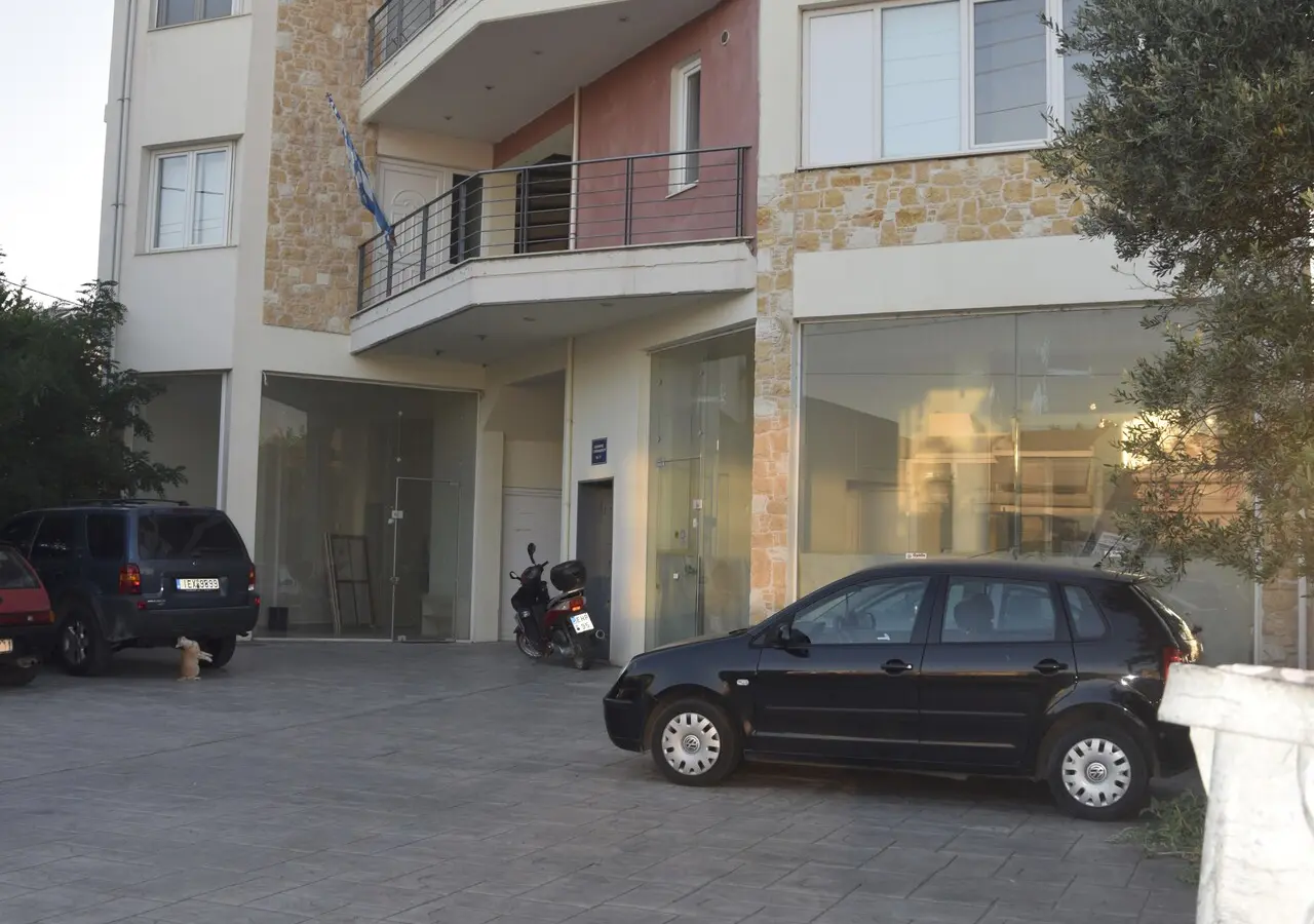 Flat In Greece (1.406 M²)