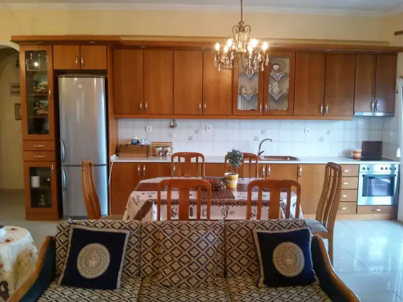 3-bedroom Flat In Easts Olimpos, Greece (99 M²)
