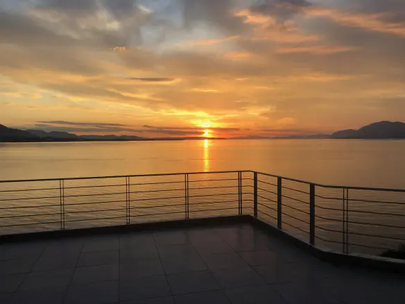 Flat In Greece (1.406 M²)