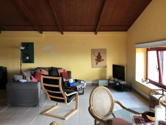 Business In Greece (402 M²)