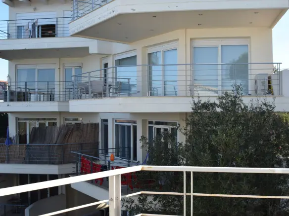 Flat In Greece (1.406 M²)