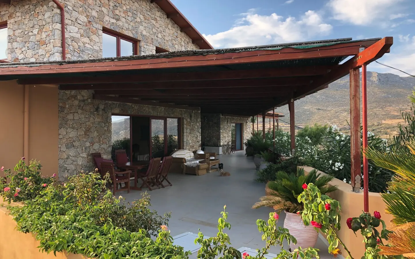 Business In Greece (402 M²)