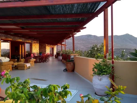 Business In Greece (402 M²)