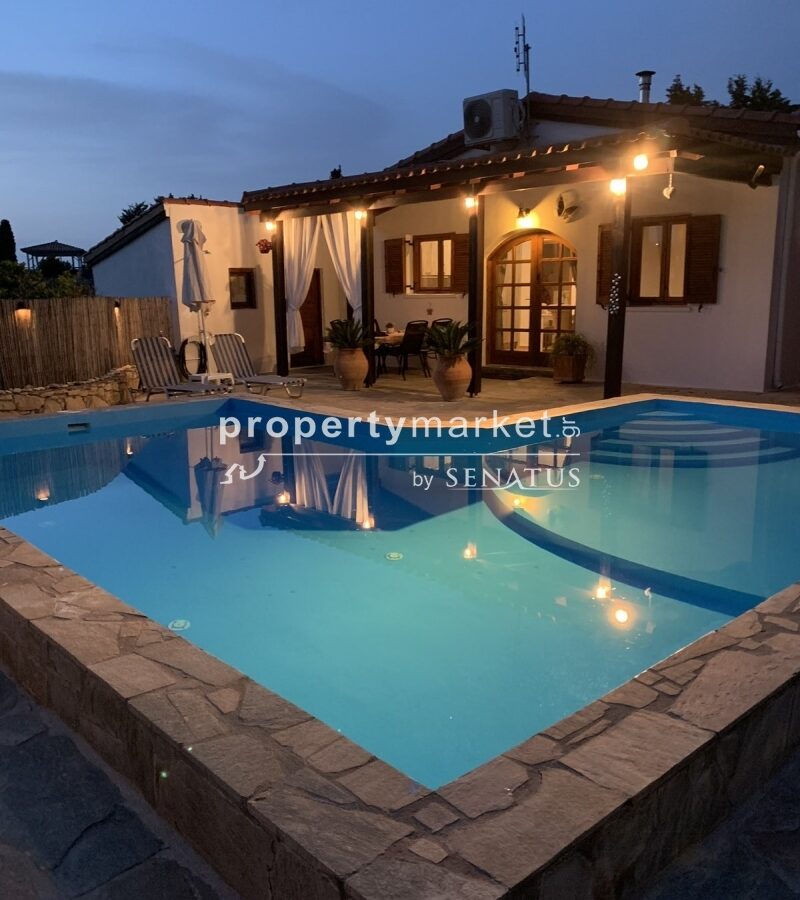 Villa 660 M²