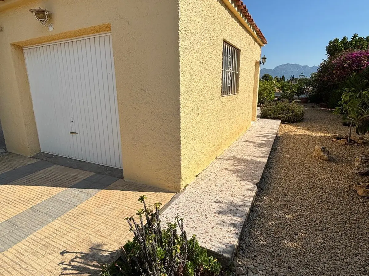 4-bedroom Villa In La Nucía, Spain (295 M²)