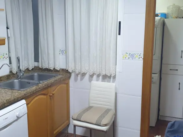3-bedroom Flat In Elche, Spain (110 M²)