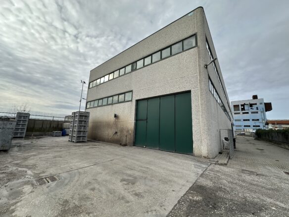 Capannone Industriale Ospedaletto (pisa)