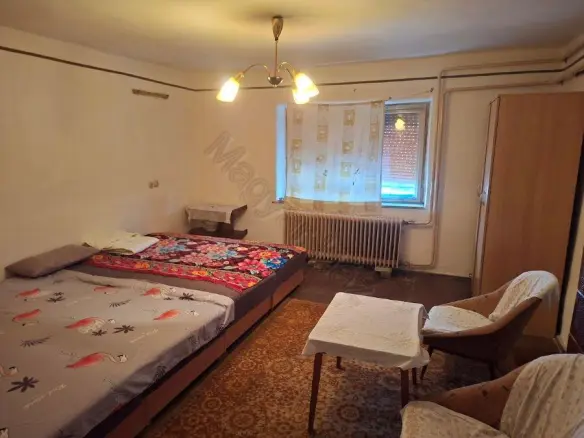 House In Gyulaj, Tolna