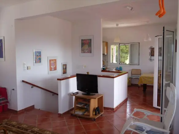 Complex In Kastro Killinis, Greece (332 M²)
