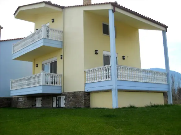 5-bedroom Maisonette In Stilida, Greece (120 M²)