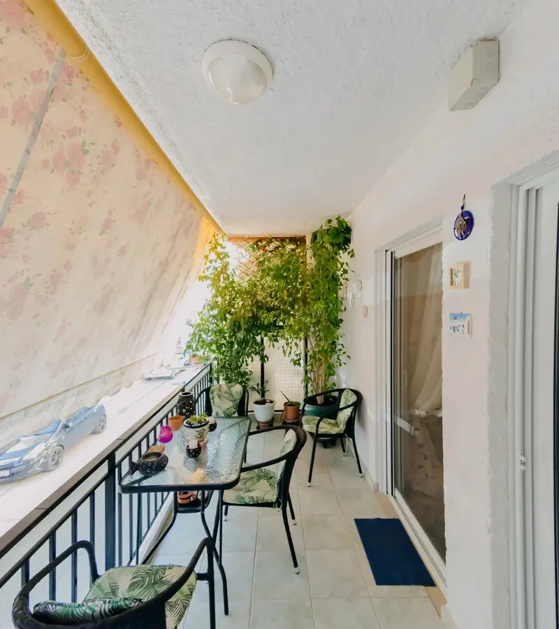 Flat In Greece (78 M²)