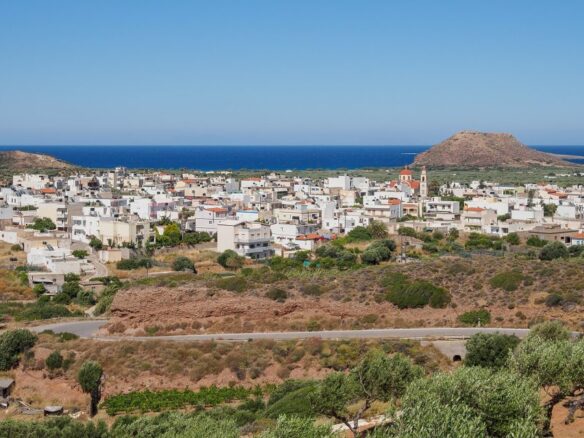 2 Unfinished Modern Bungalows With Pools, Close To Popular Beach