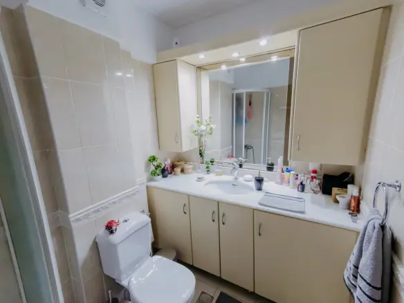 Flat In Greece (78 M²)