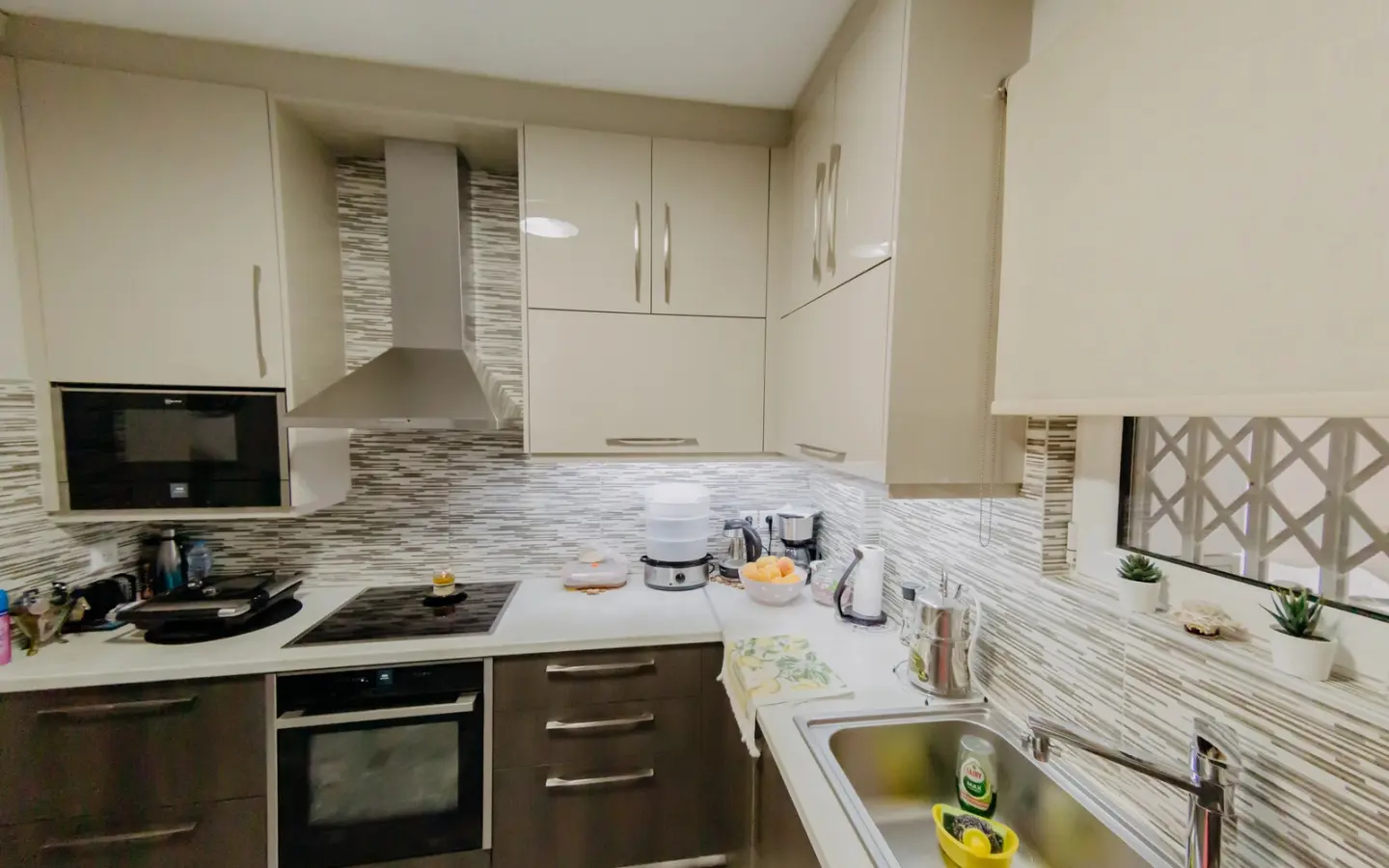 Flat In Greece (78 M²)
