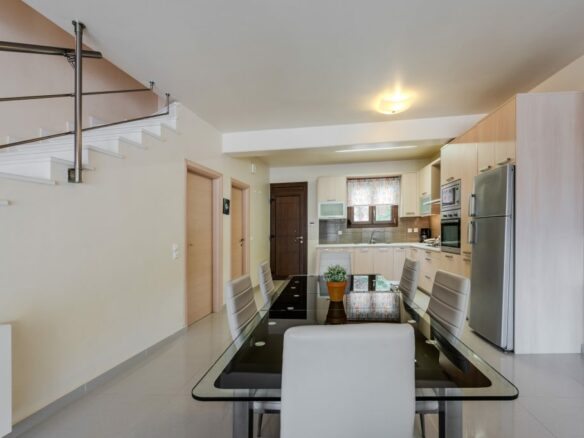Modern 3-bedroom Seaview Villa With Pool In Paleokastro, Near Heraklion