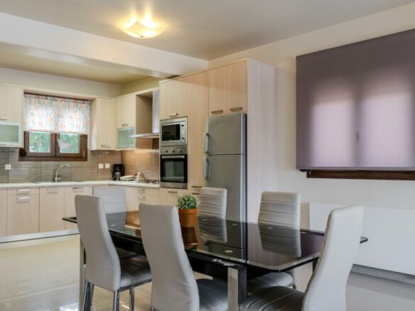 Modern 3-bedroom Seaview Villa With Pool In Paleokastro, Near Heraklion