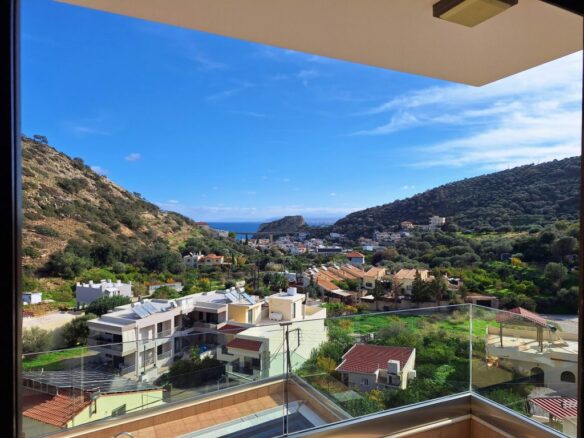 Modern 3-bedroom Seaview Villa With Pool In Paleokastro, Near Heraklion