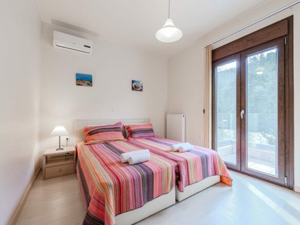 Modern 3-bedroom Seaview Villa With Pool In Paleokastro, Near Heraklion