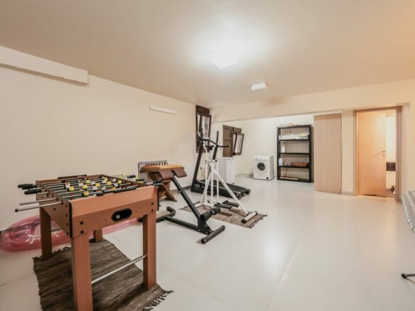 Modern 3-bedroom Seaview Villa With Pool In Paleokastro, Near Heraklion