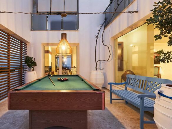 Unique, Luxurious 6-bedroom Beachfront Villa – Heraklion, Crete