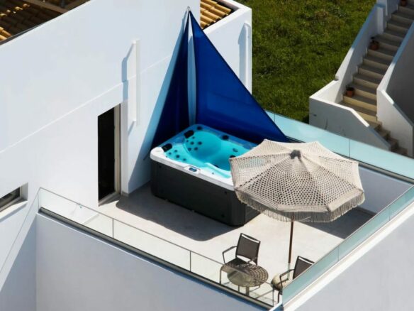 Unique, Luxurious 6-bedroom Beachfront Villa – Heraklion, Crete