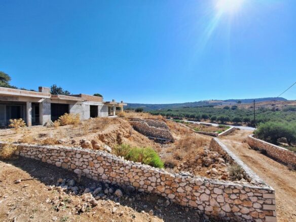 Unfinished 3-star Holiday Apartment Complex With Expansion Potential – East Of Rethymno